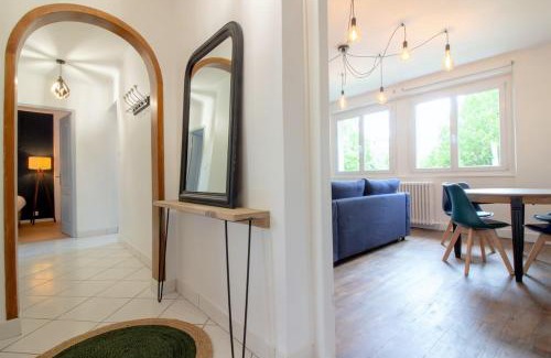 Novel Apartment | Saint Germain 2 chambres Parking