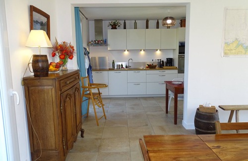 Saint-Ideuc House | SAINT MALO beaches 400 m away, quiet residential area, garden, wifi, shops