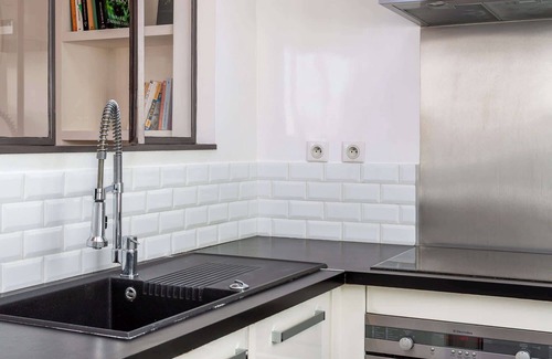 Saint-Germain-des-Pres Apartment | Saint Pères Summary: