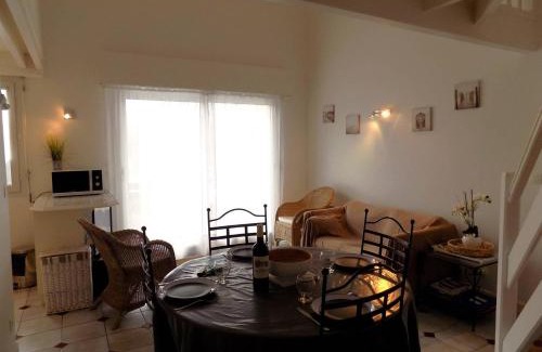 Saint-Palais-sur-Mer Apartment | Saint Palais sur Mer - BEL APPARTEMENT 5 min à pied de la PLAGE du BUREAU