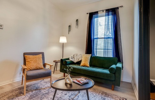 Summit - University Apartment | Saint Paul Getaway ~ 2 Mi to Allianz Field!