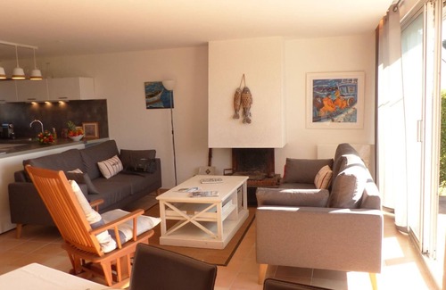 Saint-Philibert Ski Chalet | Saint Philibert - 6 person house facing the sea