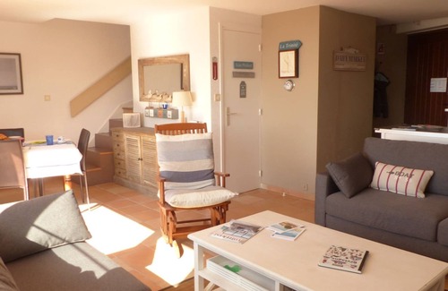 Saint-Philibert Ski Chalet | Saint Philibert - 6 person house facing the sea