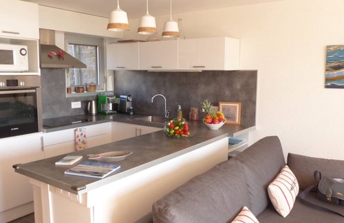 Saint-Philibert Ski Chalet | Saint Philibert - 6 person house facing the sea