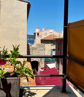 Old Town Apartment | Saint-Tropez Centre - Grand Studio avec terrasse