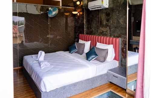 Hyderabad Hotel | Sakhi Lakeview Resort