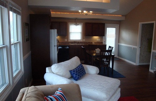 Sunrise Beach House | SAKS Apt 1 Bedroom 1 Bath, Sunset view!