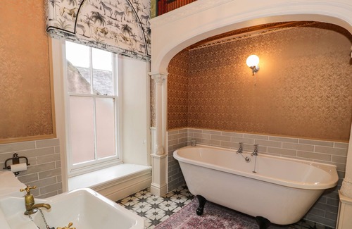 Llwyngwril Cottage | SALEM, pet friendly, character holiday cottage in Llwyngwril