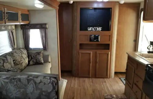 Shingletown House | Salem RV with a Lake and Creek, 15 mi to Lassen NP