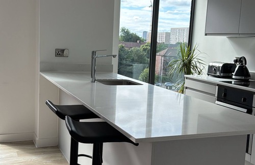 Salford Apartment | Salford Luxury 2Bed 2Bath| Gym Balcony