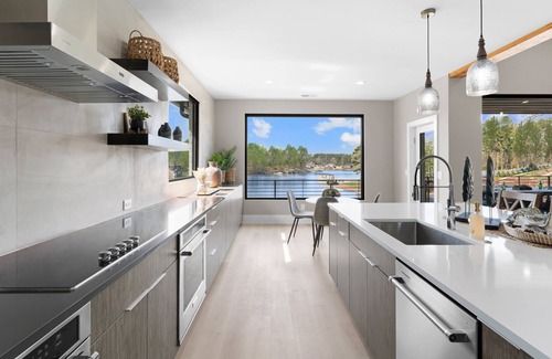 Mayhew House | Salience Path w/Heated Pool & Game Room