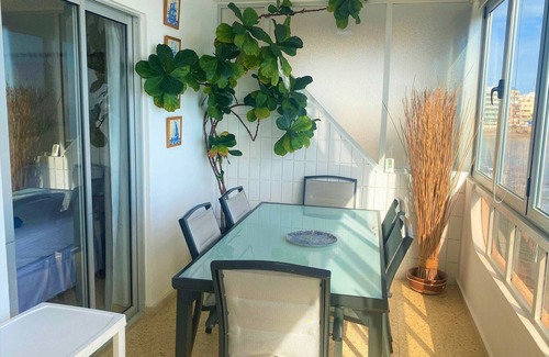 Telde Apartment | Salinetas, first line of the sea and beach for 4 people
