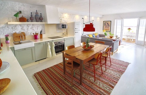 Salobrena House | Salobreña Old Town Duplex: Stylish, Comfortable & Peaceful.