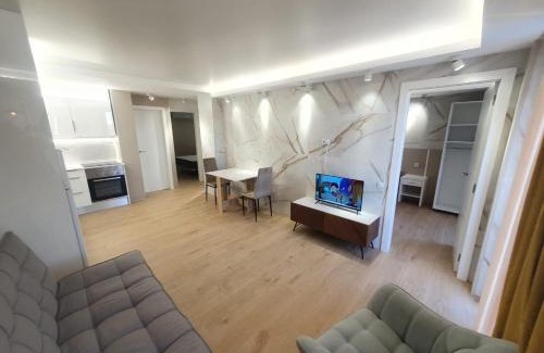 Salou City Centre Apartment | SALOU ,APARTAMENTO CON PISCINA y Wifi