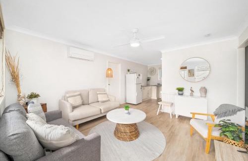Redcliffe Apartment | Salt-Air Serenity -Stylish 1-Bed