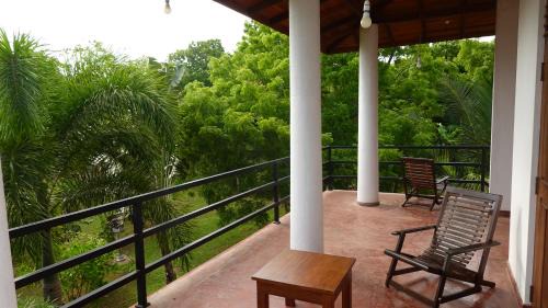 Tangalle House | Salt Lake Cabanas & Restaurant