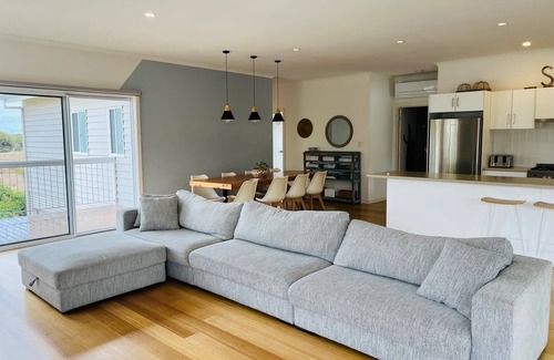 Waterhouse House | Salt Life - Pet Friendly Outside, WIFI