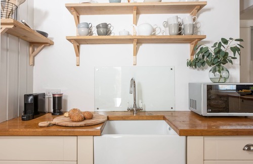 Mousehole House | Salt Loft - a house that sleeps 4 guests in 2 bedrooms