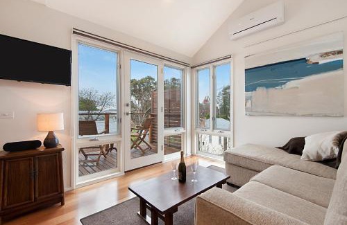 Queenscliff Apartment | Salt Loft