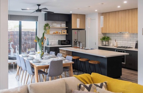 Seaford House | Salt n City - Seaford