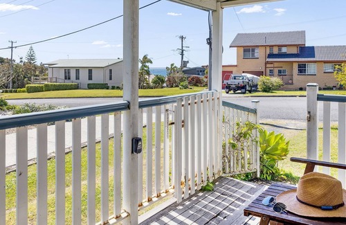 Angourie House | Salt Shack | Surfers dream