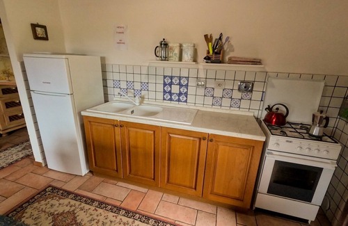 Caprese Michelangelo Villa | Salt Water Pool, Spectacular Scenery, Mountain View