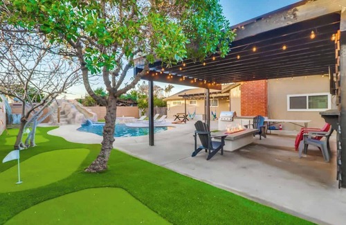 Lincoln Acres House | Salt Water Pool & Mini Golf - Close to Downtown