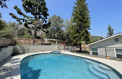 Sierra Madre House | Salt Water Pool Over Look Mountain View