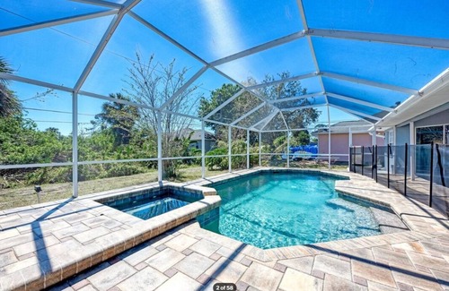 North Port House | Salt Water Pool & Spa Escape