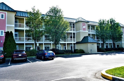 Lewes Condo | SALTWATER HARMONY – 3BR, 2BA – Sleeps 7 – Community Pool