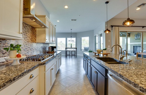 Estrella Mountain Ranch House | Saltwater Pool & Swim-Up Bar: Goodyear Oasis!