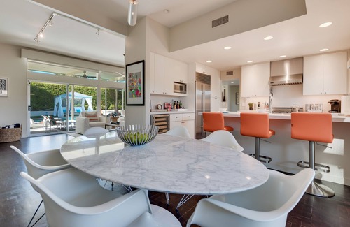 Palm Springs House | Saltwater Pool with Tanning Shelf, Spa, Two Fire Pits, Outdoor Shower, Free WiFi