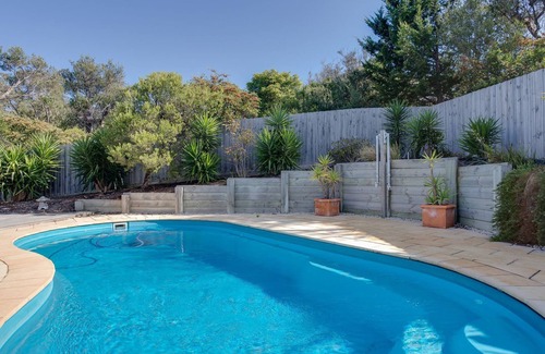 Rye House | SALTWATER POOLSIDE - 8m Heated* Pool, an entertainers delight -BONUS*NIGHTS 2025