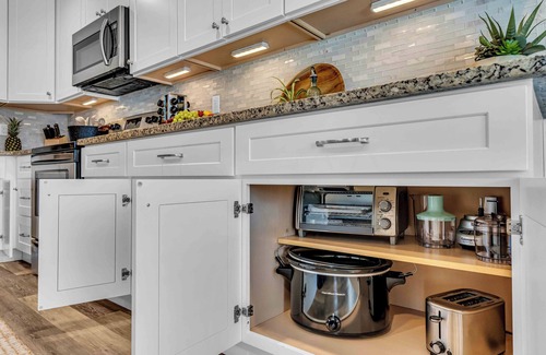Whitfield House | Saltwater Siesta 4BD Saltwater Pool Home near Beaches w/Game Room & Arcade