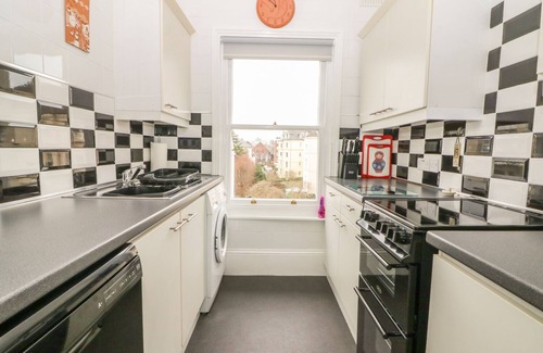 Eastbourne Seafront House | Saltwood
