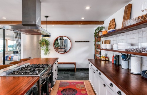 Kingston House | SaltWood: Zenith Waterfront Retreat