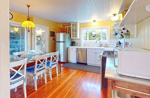 Seaside House | SALTWORKS COTTAGE at Seaside Beach