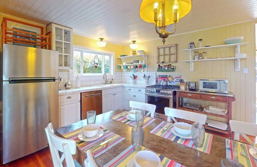 Seaside House | SALTWORKS COTTAGE at Seaside Beach