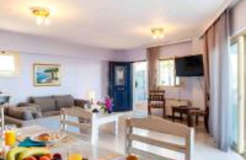 Lygia Villa | SALTY BREEZE Beachfront Villa