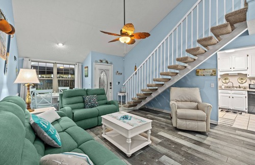 West Panama City Beach House | Salty Breeze: 5-min WALK TO BEACH