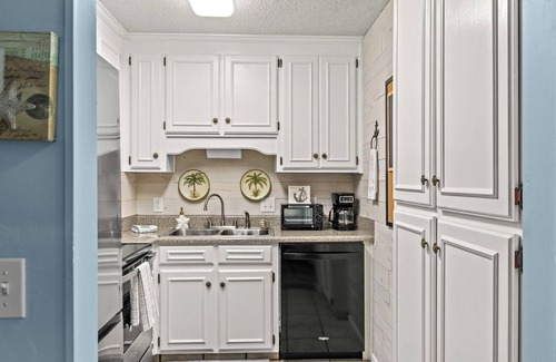 West Panama City Beach House | Salty Breeze: 5-min WALK TO BEACH
