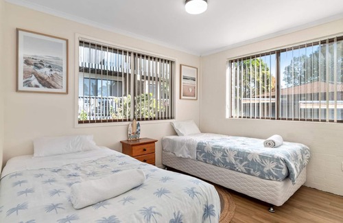 Surf Beach Apartment | Salty Feet - walk to the beach