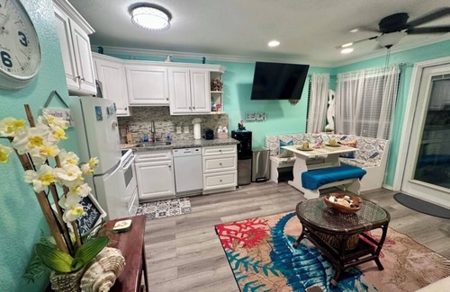 Galveston Condo | Salty Sea Wishes - Ocean Views, Beach Access, Family Vibes