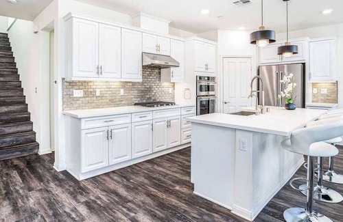 Upland House | Salubrious Breeze on Harvest