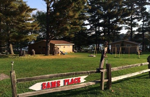Sarona Cabin | Sam'sPlace:Cabin 4 quiet/across 2,000 acre boy-scout camp. All year round.