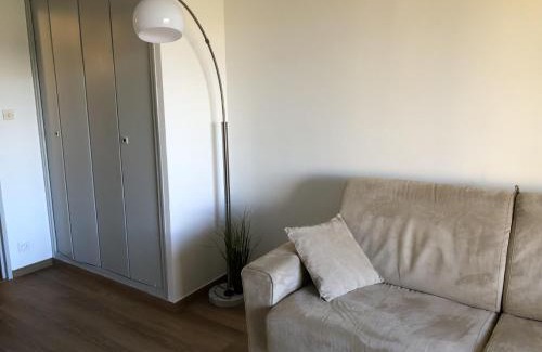 La Madrague Apartment | SAM SUFFY