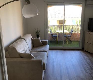 La Madrague Apartment | SAM SUFFY