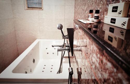 Rampur Hat Hotel | Sambhabana Hotel & Suites