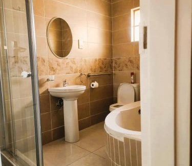 Francistown House | Same Stay Inn