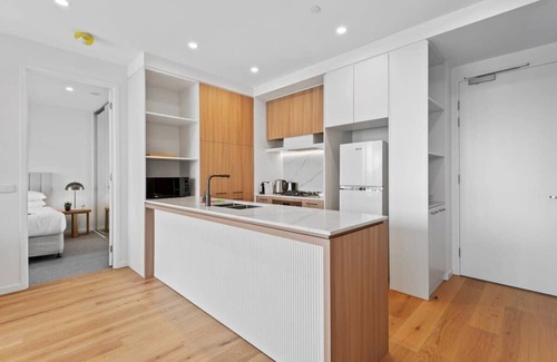 Heidelberg Heights Apartment | Samma| Modern 2BR Bell Street Bliss